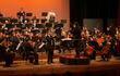 El oboísta uruguayo Federico Curti junto a la Orquesta Sinfónica de la Ciudad de Asunción, bajo la dirección de Thomas Herzog.