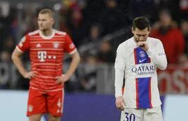 Lionel Messi del Paris Saint-Germain reacciona durante el partido de octavos de final de la Liga de Campeones de la UEFA entre el Bayern de Múnich y el Paris Saint-Germain en Múnich, Alemania, el 08 de marzo de 2023. (Liga de Campeones, Alemania).