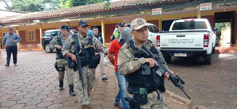 Los detenidos quedaron detenidos en la Dirección de Policía de Alto Paraná.