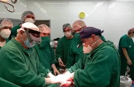 En el hospital de Clínicas, así como en otros centros médicos del país, se realizan trasplantes renales.