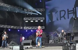 El grupo de rock Krhizya, liderado por Rolando Chaparro, será parte del festival #CelebráCultura2022 en la Plaza de la Democracia.
