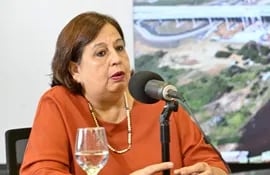 Senadora Esperanza Martínez.