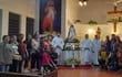 Devotos de la Santa Rosa de Lima tras celebración de una misa durante el novenario-optimized.jpg