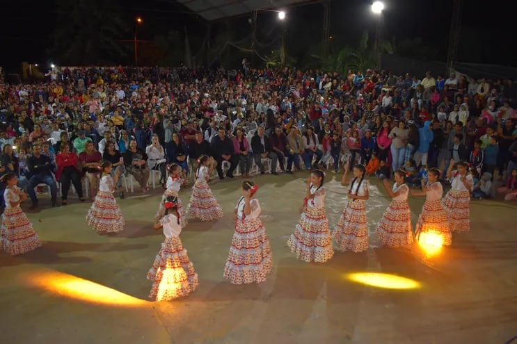 Gran velada artística por los festejos fundacional y patronal en Puerto Antequera