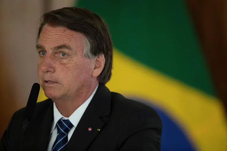El Gobierno del presidente Brasil, Jair Bolsonaro, podría aumentar el techo de gastos para 2022, año de elecciones presidenciales, para favorecer a los planes sociales.