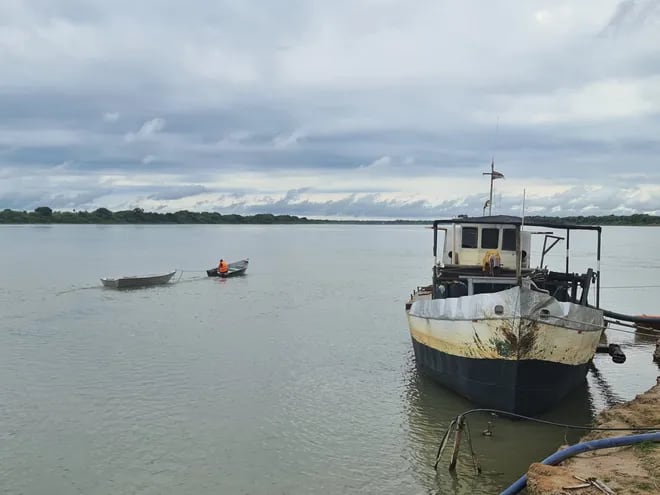 El río Paraguay en Capitán Carmelo Peralta, Chaco.