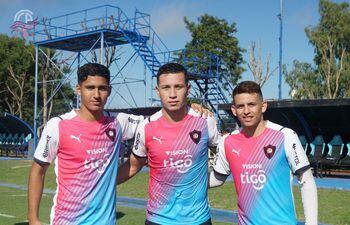 Portillo, D`Ecclesiis y Ovelar, los autores de los goles ante Sol de América.