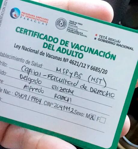 Certificado de vacunación otorgado al abogado Alfredo Ramón Delgado Elizeche,  tras inmunizarse contra el covid-19.