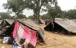 campamento-de-afectados-por-la-riada-en-la-curvita-argentina--214322000000-1683185.jpg
