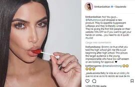 Una de las gotas que colmó el vaso, ante este problema virtual, fue la gran polémica provocada por una publicación de la influencer Kim Kardashian, quien posteó fotos consumiendo un chupetín que reduce el apetito.