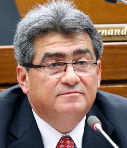 Roberto González (ANR, Añetete), representante por la Cámara  y titular del Consejo de la Magistratura.