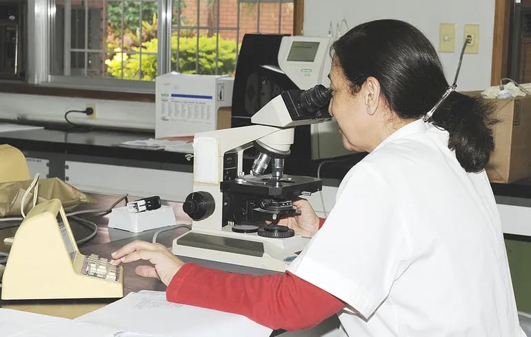 Desde 1915, la Asociación de Químicos Farmacéuticos del Paraguay (Aquimfarp) trabaja por el buen ejercicio de la profesión en Paraguay.