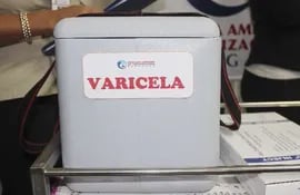 La vacuna contra la varicela figura en el Calendario Nacional de Vacunación del Paraguay.