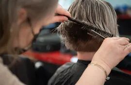 Un buen corte de pelo y la adecuada utilización de productos mejorará el aspecto de la cabellera.