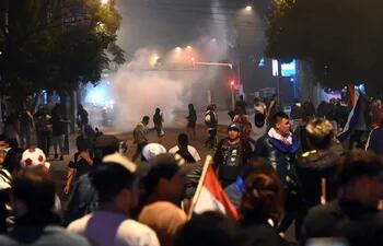 Disturbios registrados en distintos puntos del país, ante el descontento de los simpatizantes de Paraguayo Cubas por los resultados parciales de las elecciones.