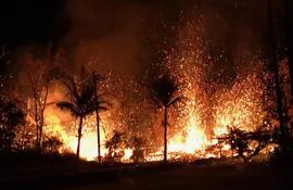 nuevas-grietas-en-volcan-de-hawai-obligan-a-mas-evacuaciones-en-isla-grande-160211000000-1709735.JPG