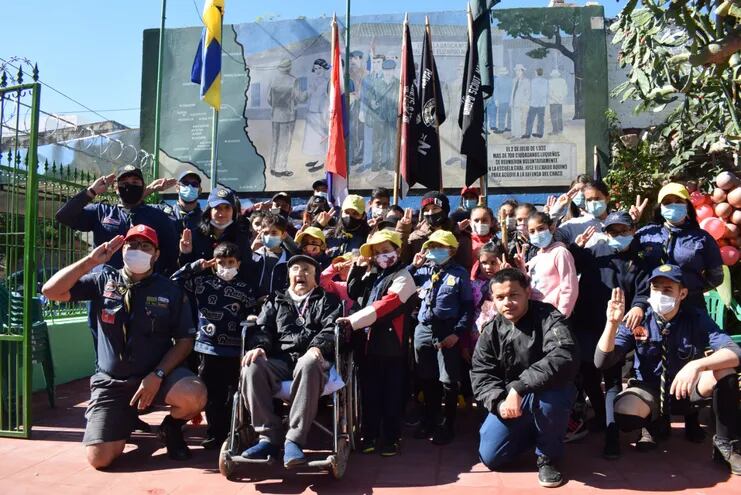 La Unión Paraguaya de Veteranos de la Guerra del Chaco de Luque (UPV Chaco) organizó un emotivo homenaje al veterano Canuto González Brítez