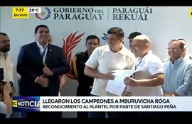 Santiago Peña, presidente de la República, realizó un reconocimiento a la selección paraguaya Sub 23.
