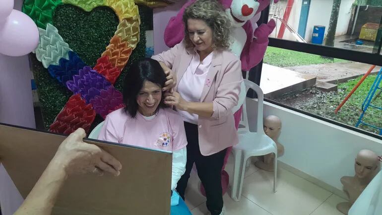 Donación de Pelucas a pacientes oncológicos de Encarnación.