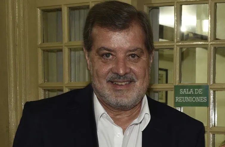 Alberto Acosta Garbarino.