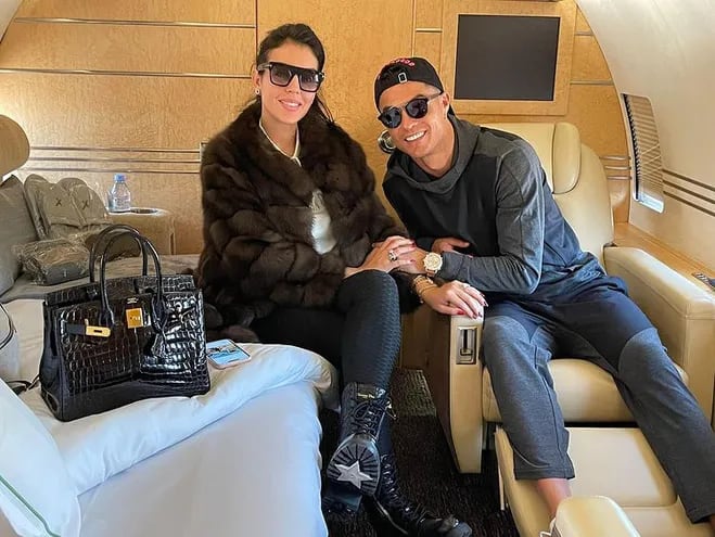 Georgina Rodríguez y Cristiano Ronaldo aguardan felices a sus mellizos.