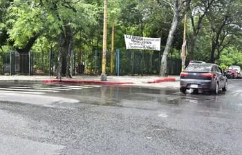 Calles del centro de Asunción marcadas para la implementación del estacionamiento tarifado.
