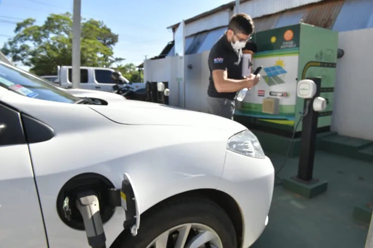 Senado aprobó otra ley que plantea incentivos a la compra de vehículos eléctricos.,