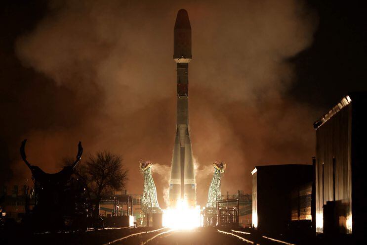 Fotografía de la agencia espacial rusa Roscosmos del lanzamiento de uno de sus cohetes.