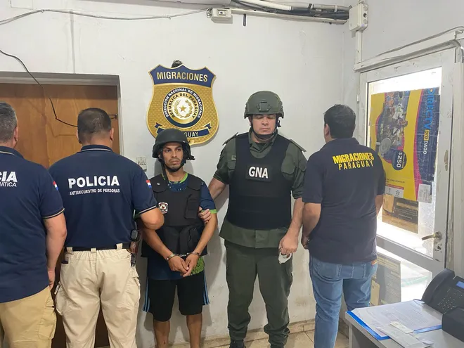 José Sebastián Saracho, presunto criminal argentino, ubicado en la ciudad de Villa Elisa gracias a un trabajo conjunto entre las autoridades de seguridad de la Argentina y el Paraguay.