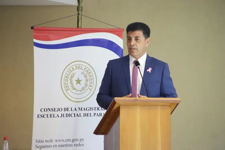 Victor Ríos Ojeda, integra la terna de candidatos a ministro de Corte Suprema