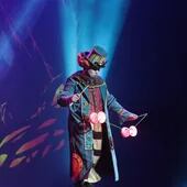 El Teatro de Danzas Diábolo, fusiona la música en vivo, la danza, el circo contemporáneo, efectos visuales y tecnología de vanguardia, para crear una forma única de entretenimiento.
