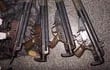 fusiles-tipo-g3-con-el-escudo-de-nuestro-pais-que-fueron-incautados-de-un-avion-caido-en-el-estado-brasileno-de-mato-grosso-en-el-ano-1997-fusiles-214505000000-564967.jpg