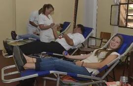 en-el-seminario-metropolitano-48-personas-donaron-su-sangre-un-volumen-puede-ayudar-a-cuatro-personas--202502000000-1297417.jpg