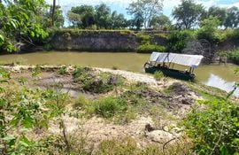 Estado actual del arroyo Yhaguy en la compañía Campichuelo de la ciudad de Santa Elena.