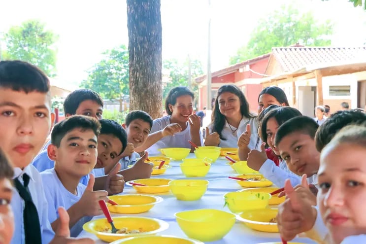 Arrancó el programa del almuerzo escolar en el departamento del Guairá.