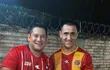 Guido Alvarenga (der., Sport Colombia), con  Orlando Fleitas Valiente (Tembetary).