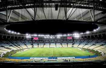 El imponente estadio Maracaná de Río de Janeiro sin hinchas el sábado durante el partido del Flamengo frente a Portuguesa.