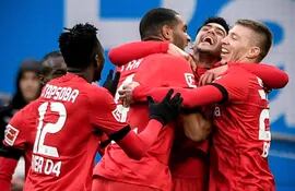 La alegría del Leverkusen es total luego de esta nueva victoria.