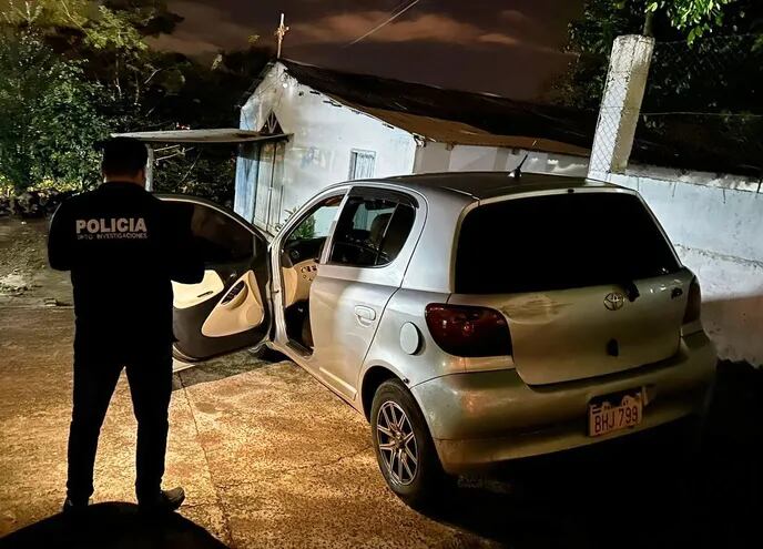 El automóvil robado al conductor de la plataforma Bolt fue hallado en el barrio San Rafael.