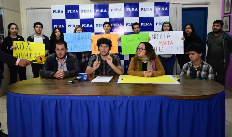 En conferencia de prensa, dirigentes del PLRA exigen al senado rechazar las ternas del TSJE.