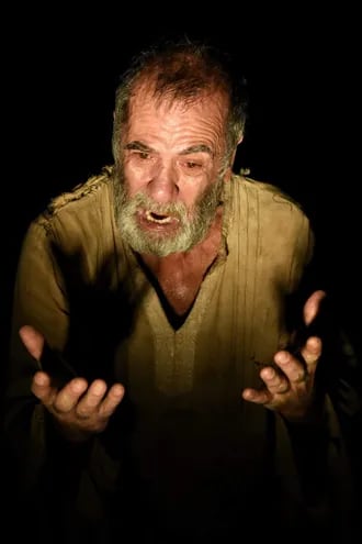 Héctor Silva en "El loco de Cervantes", el unipersonal con que ya recorrió varios países de América y Europa.