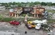 Tornados mortales dejan estelas de destrucción en Oklahoma