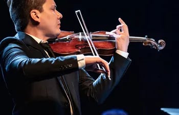 El violinista Gustavo Lara será solista en "Las cuatro estaciones porteñas", una de las obras más emblemáticas de Astor Piazzolla.