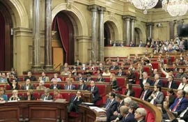 vista-del-pleno-del-parlament-de-cataluna-en-el-momento-de-la-votacion-de-la-resolucion-ue-pretende-ser-el-inicio-del-proceso-hacia-la-independencia-d-101230000000-1396953.JPG