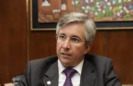 jorge-raul-corvalan-actual-presidente-del-banco-central-del-paraguay--205628000000-394190.jpg