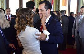El nuevo ministro de Agricultura y Ganadería, Rodolfo Friedmann, con su esposa, Marly Figueredo.