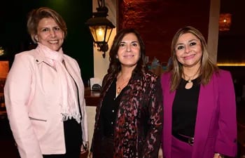 Mónica Cramer, María Elena Piscoya y Norka Zanabria.