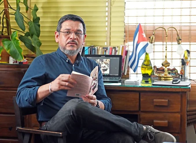 Miguel H. López presentó su primer poemario en guaraní.