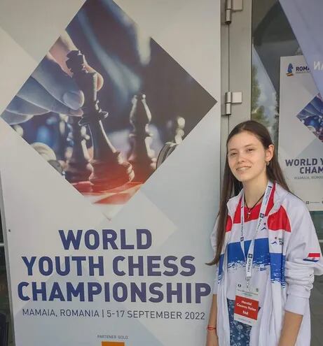Helen Montiel (15), presente en el  Mundial de Ajedrez  en Rumania.