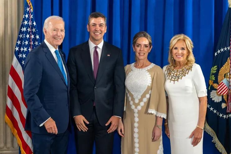 Encuentro con el presidente de los Estados Unidos, Joe Biden, el presidente Santiago Peña, su esposa Leticia Ocampos y la primera dama Jill Biden en Nueva York la semana pasada.